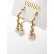 Wavy Gold Pearl Drop Earrings
