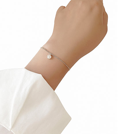 Delicate Silver Bracelet with Pearl Charm
