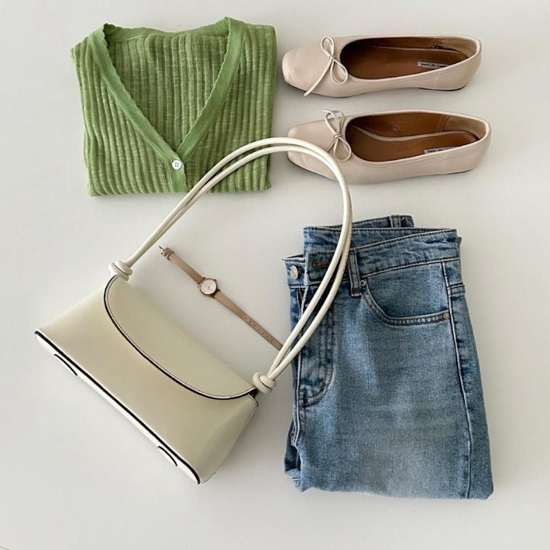 Chic Cream Shoulder Bag with Minimal Design