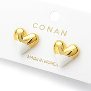 Chic Gold & White Heart Stud Earrings