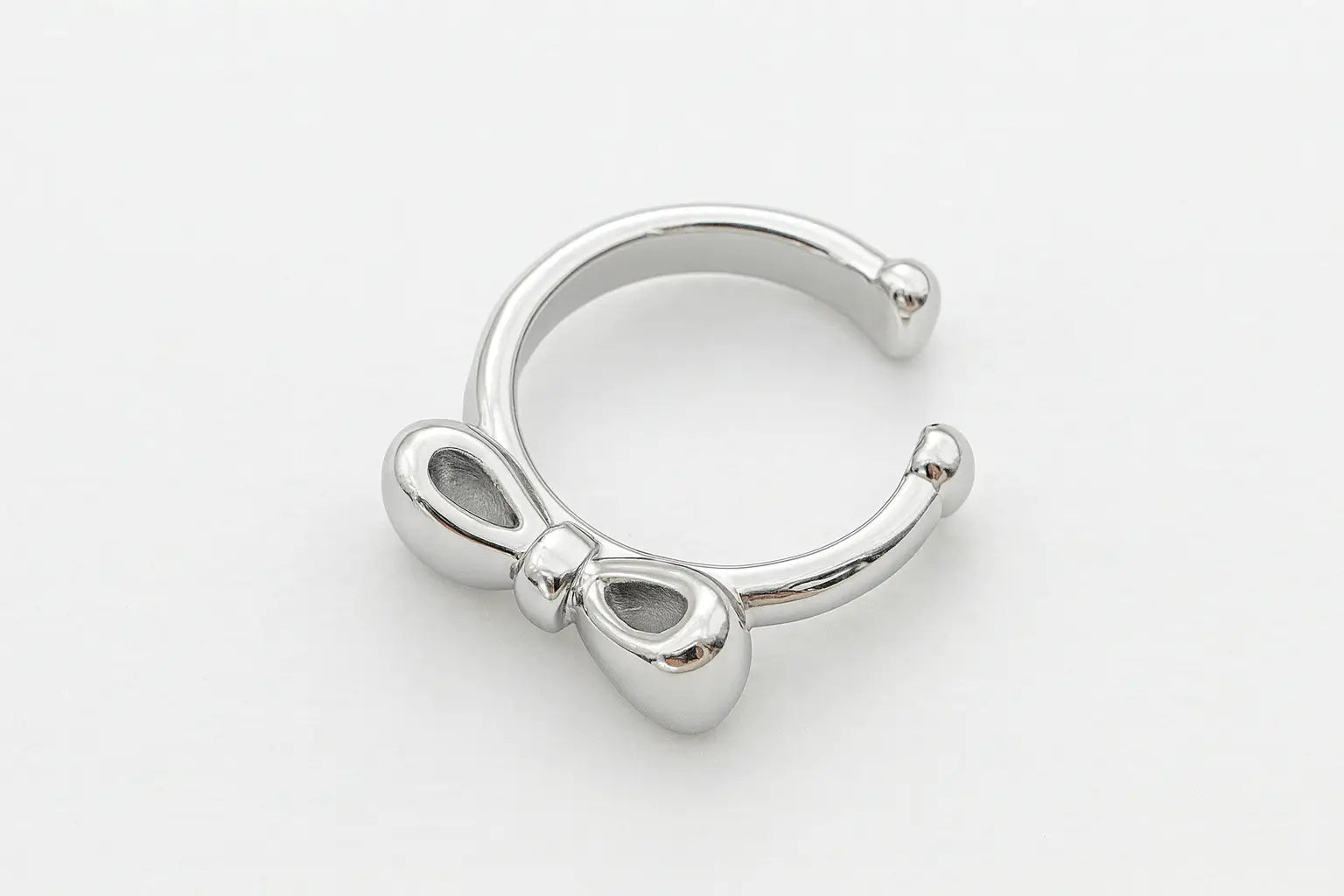 Silver Ribbon Ear Cuff