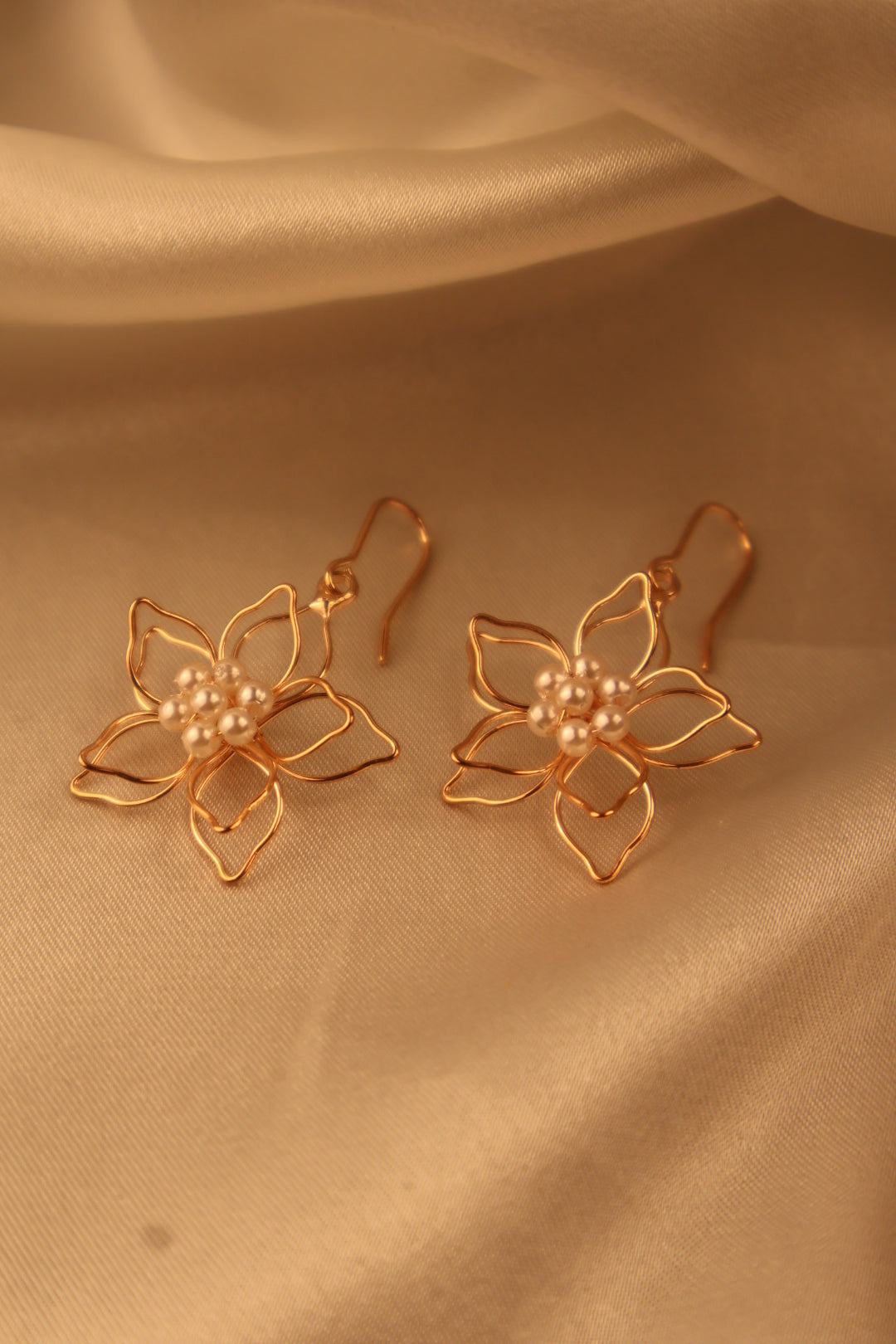 Rose Gold Floral Pearl Earrings