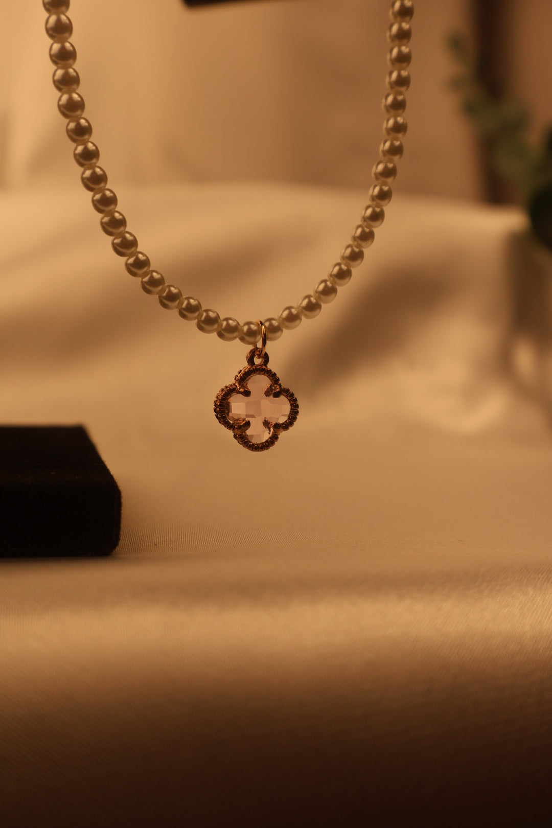 Elegant Pearl Choker with Pink Flower Char
