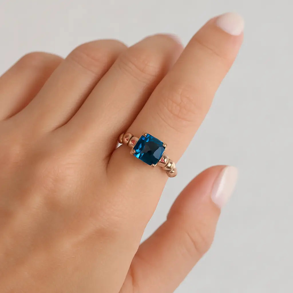 Elegant Gemstone Ring (Blue & Red )