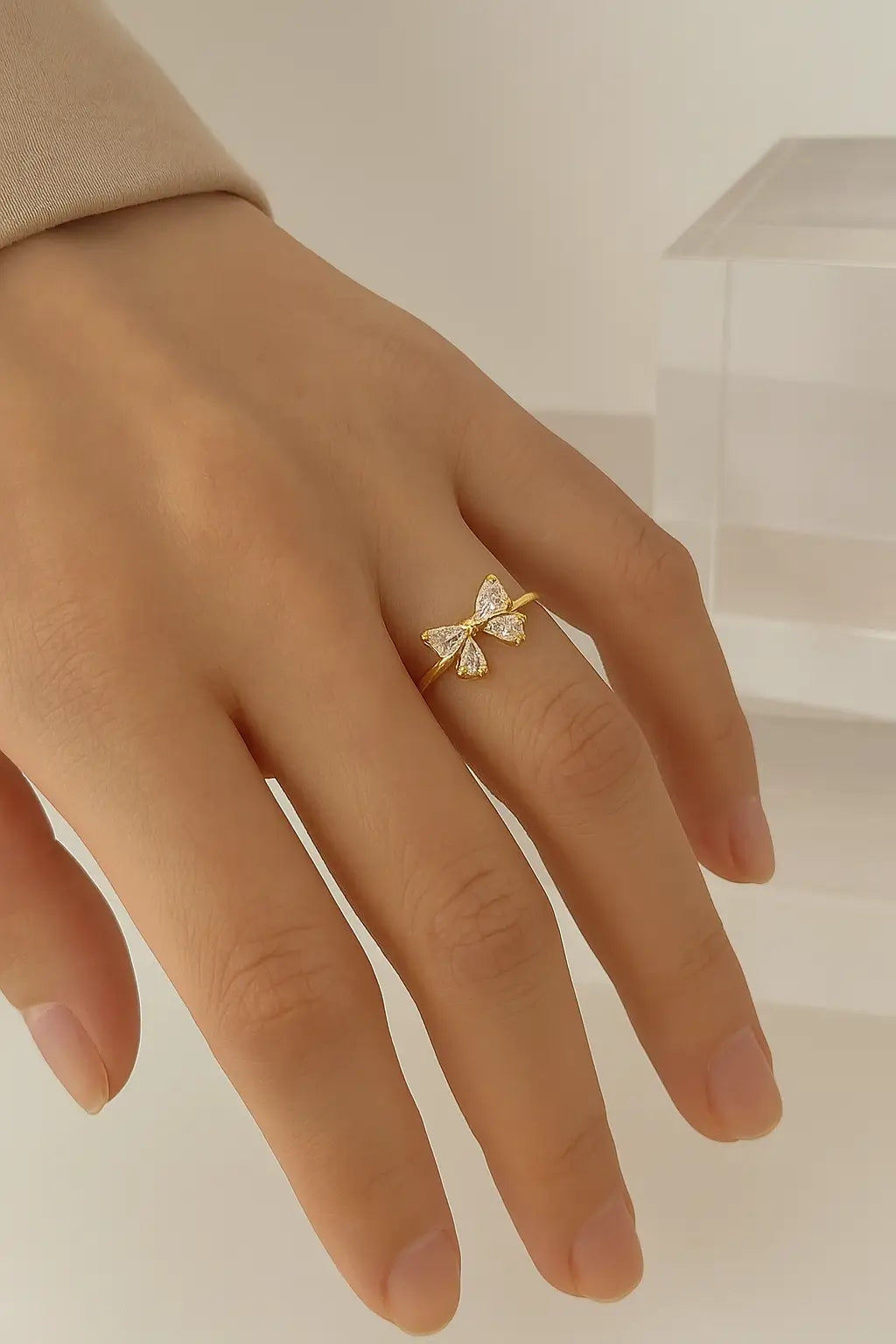 Sparkling Bow Crystal Ring
