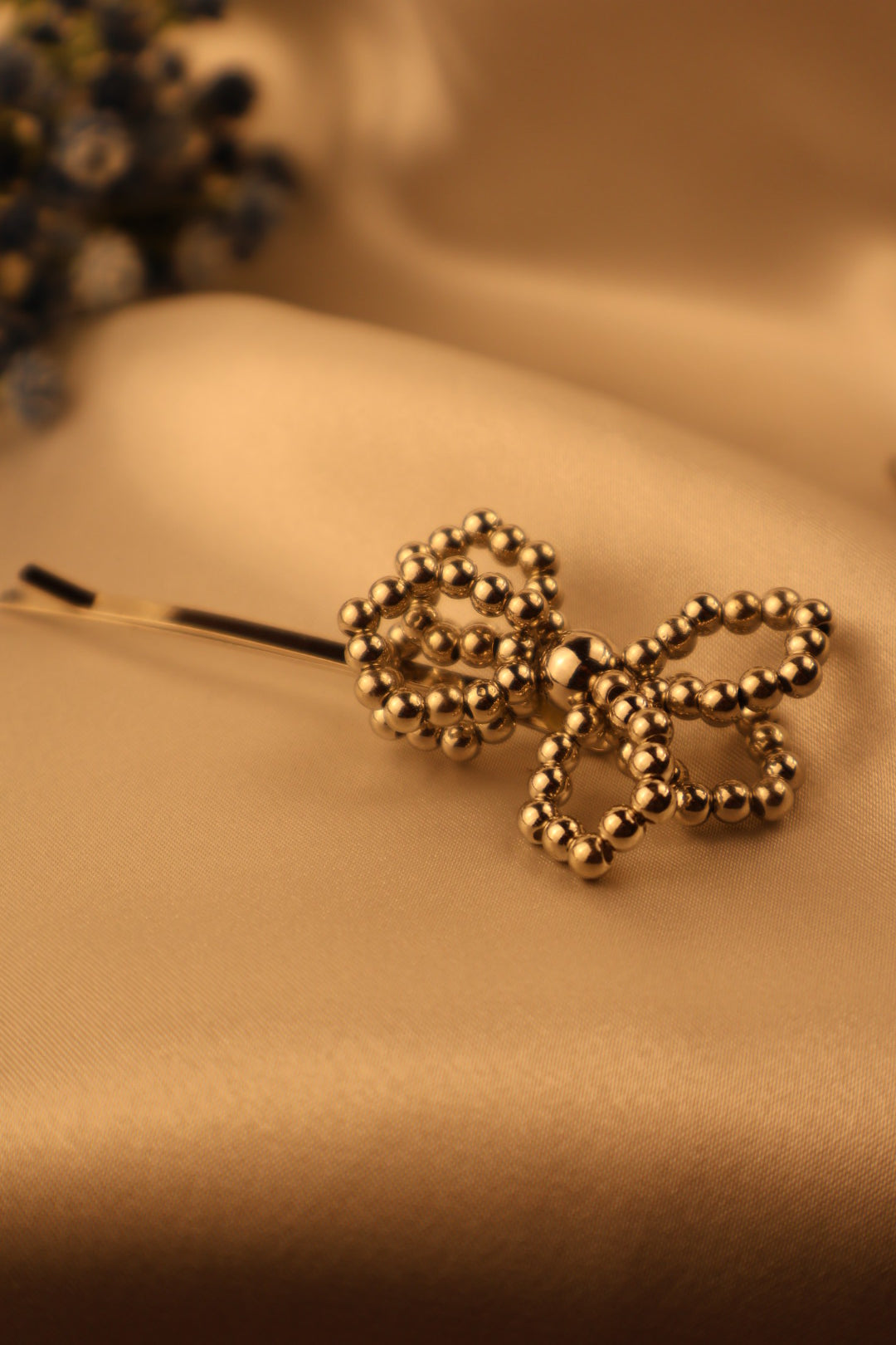 silver set of 3 with silver beads bow