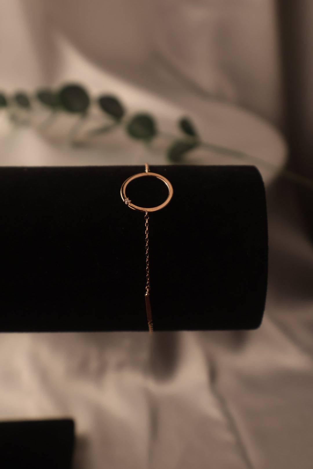 Rose gold circular bracelet