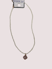 Pearl chain with pink rose